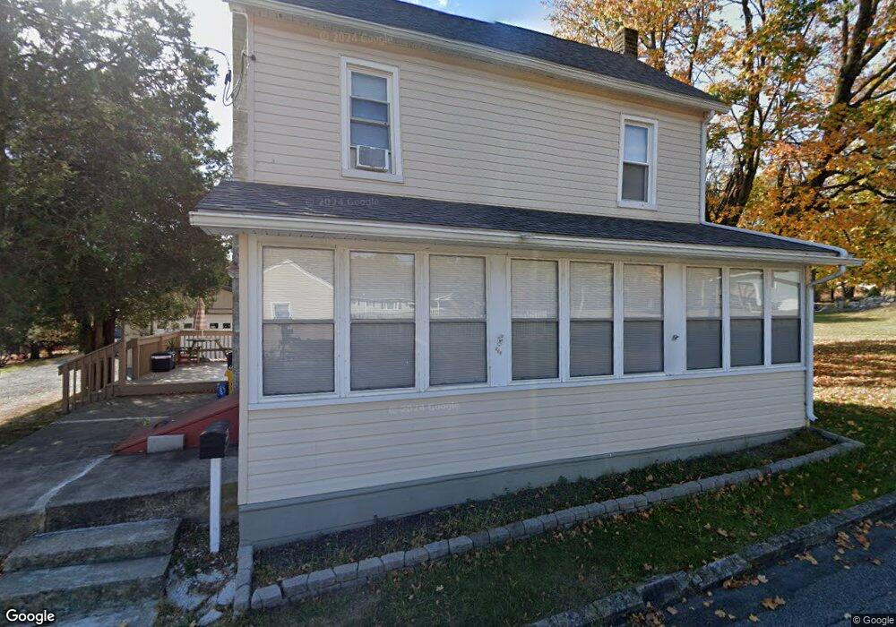 213 Oak St, Pen Argyl, PA 18072 - photo 1