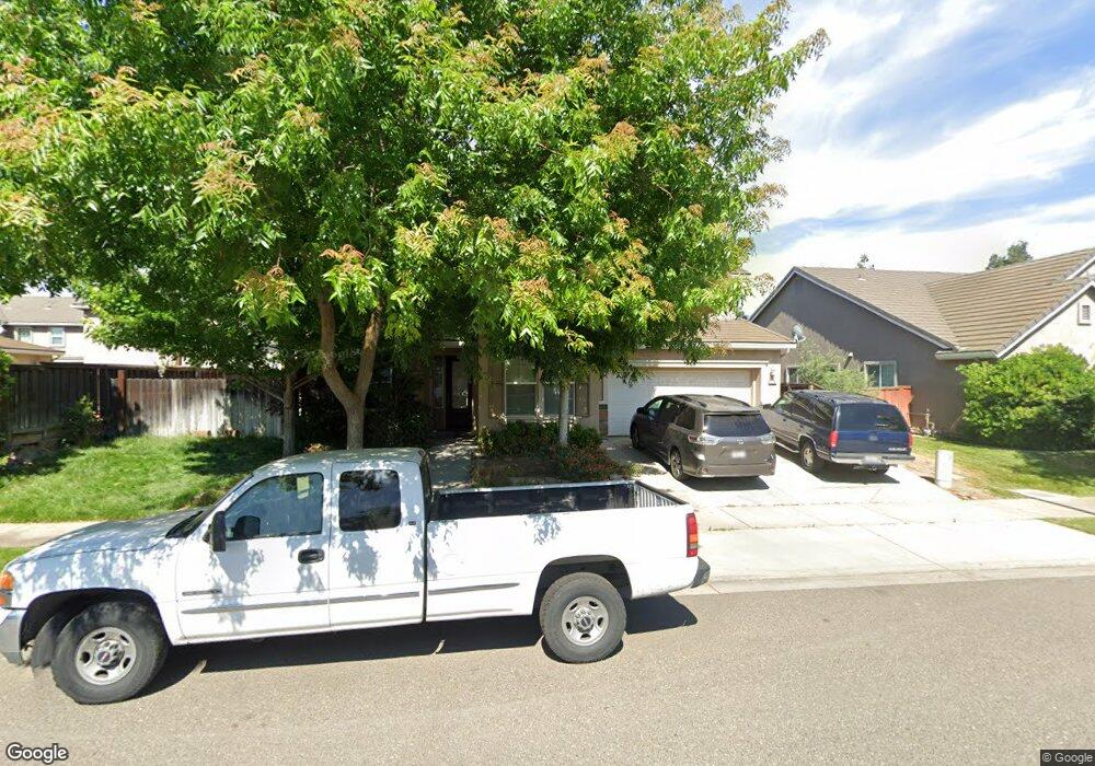 539 Wrangler St, Oakdale, CA 95361 - photo 1