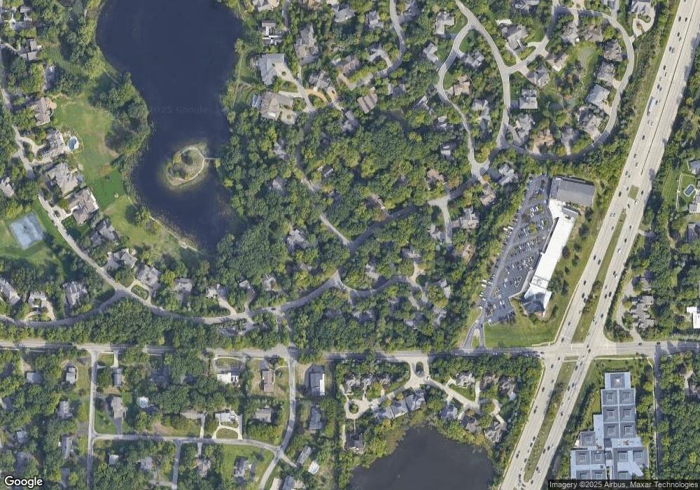 4821 S Chipping Glen, Bloomfield Hills, MI 48302 - photo 1