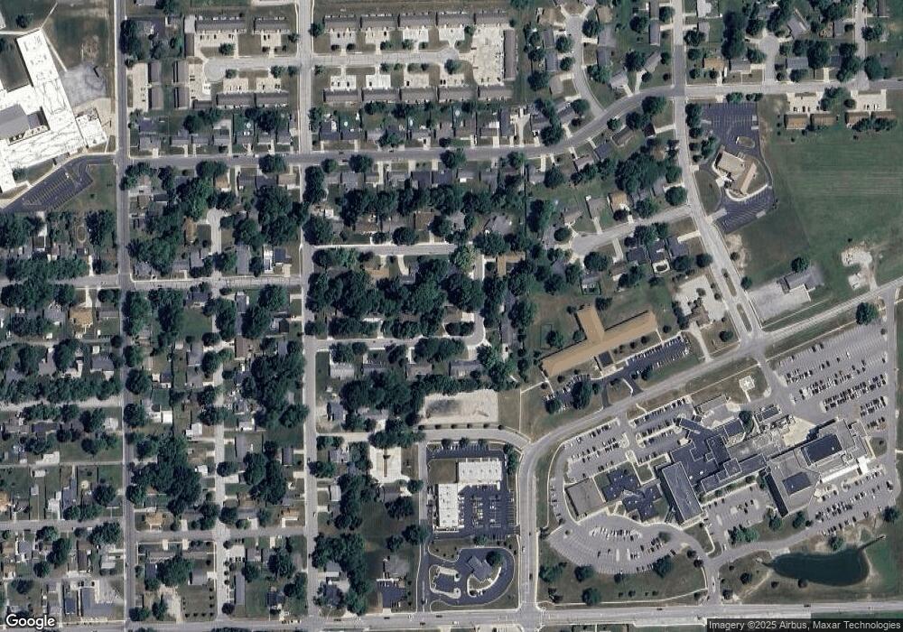 1208 Roger Dr, Auburn, IN 46706 - photo 1