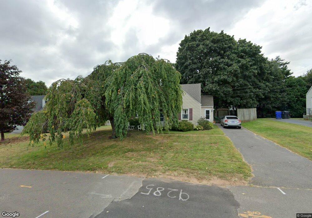 19 Cassilis Rd, West Hartford, CT 06107 - photo 1