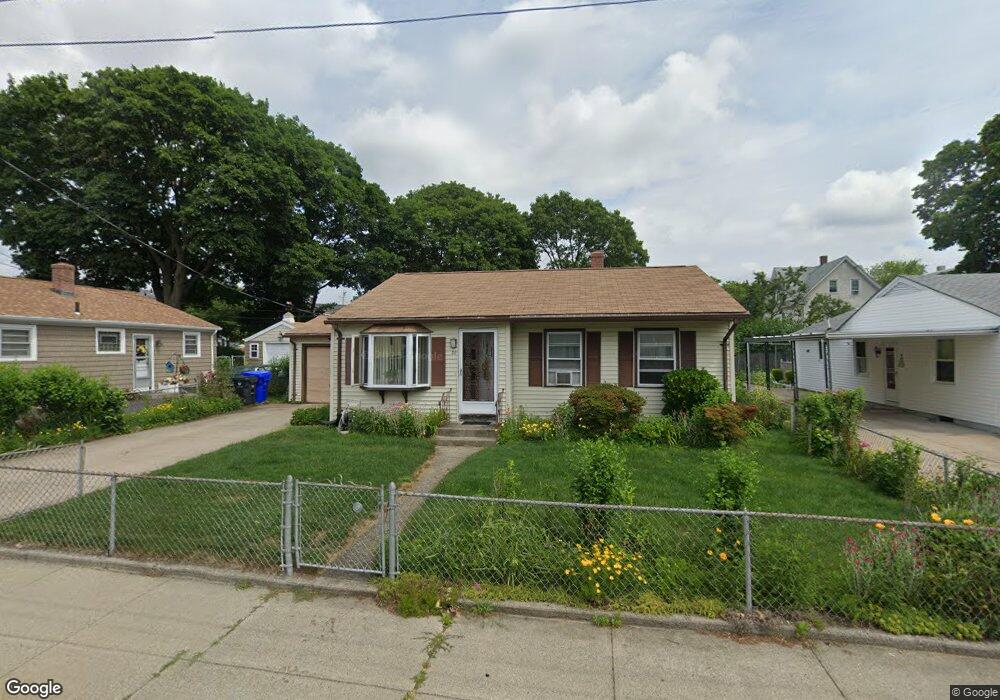 30 Bucklin St, Pawtucket, RI 02861 - photo 1