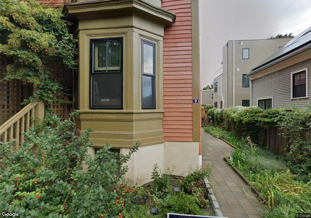 9 Kinnaird St unit 3, Cambridge, MA 02139 - photo 1