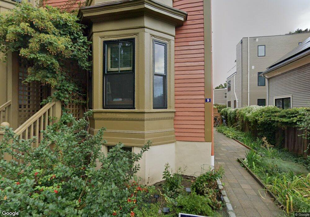 7 Kinnaird St, Cambridge, MA 02139 - photo 1