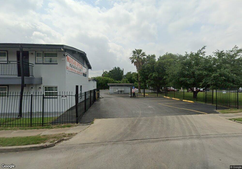 7900 South Loop E unit 101, Houston, TX 77017 - photo 1