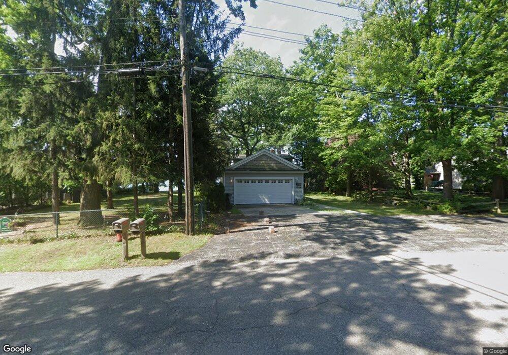 7071 Locklin, West Bloomfield, MI 48324 - photo 1