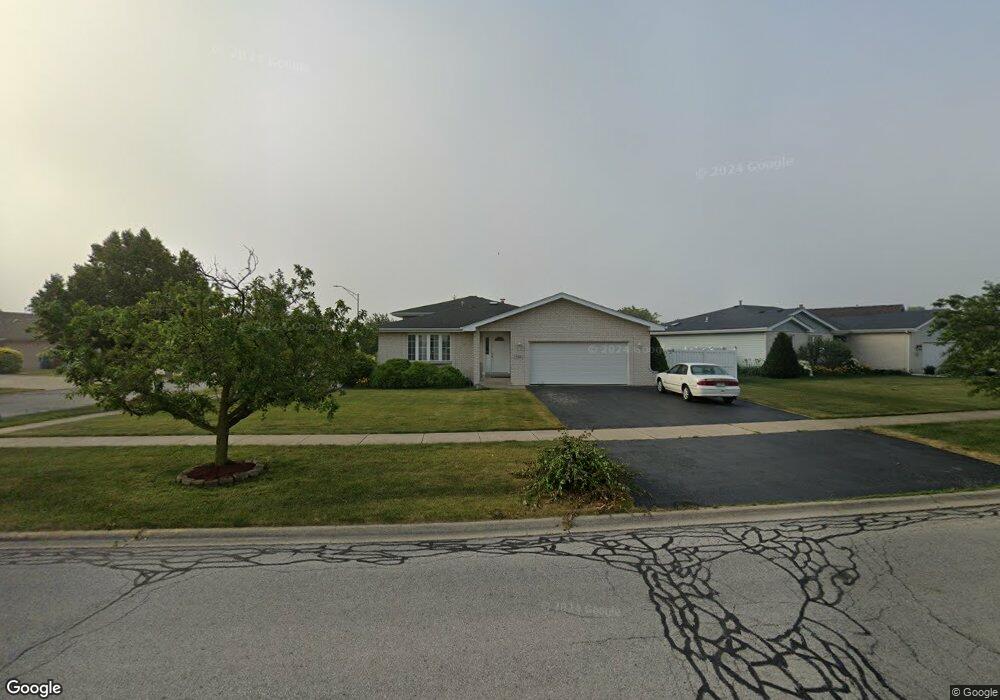 639 Seminary Dr, Dyer, IN 46311 - photo 1