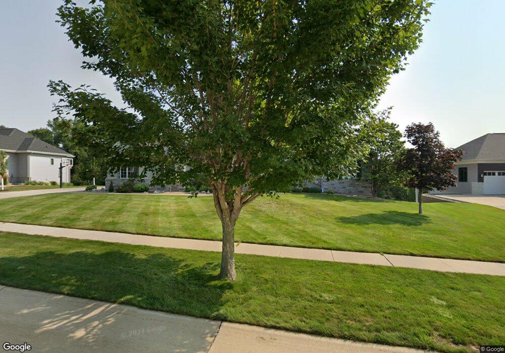 3024 Cedar River Ct NE, Cedar Rapids, IA 52411 - photo 1