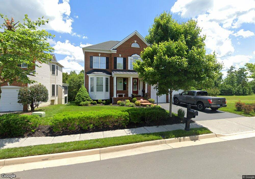 25758 South Village Dr, Chantilly, VA 20152 - photo 1