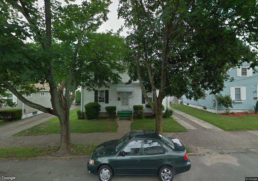 186 W Forest Ave, Pawtucket, RI 02860 - photo 1