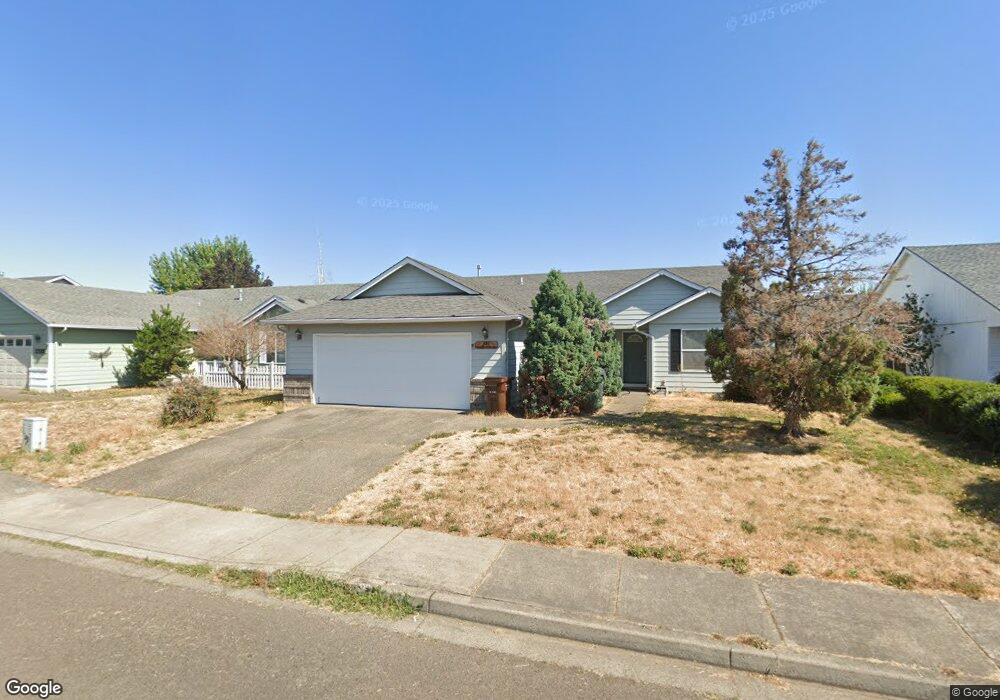 881 Meadowlark Place unit 1, Molalla, OR 97038 - photo 1