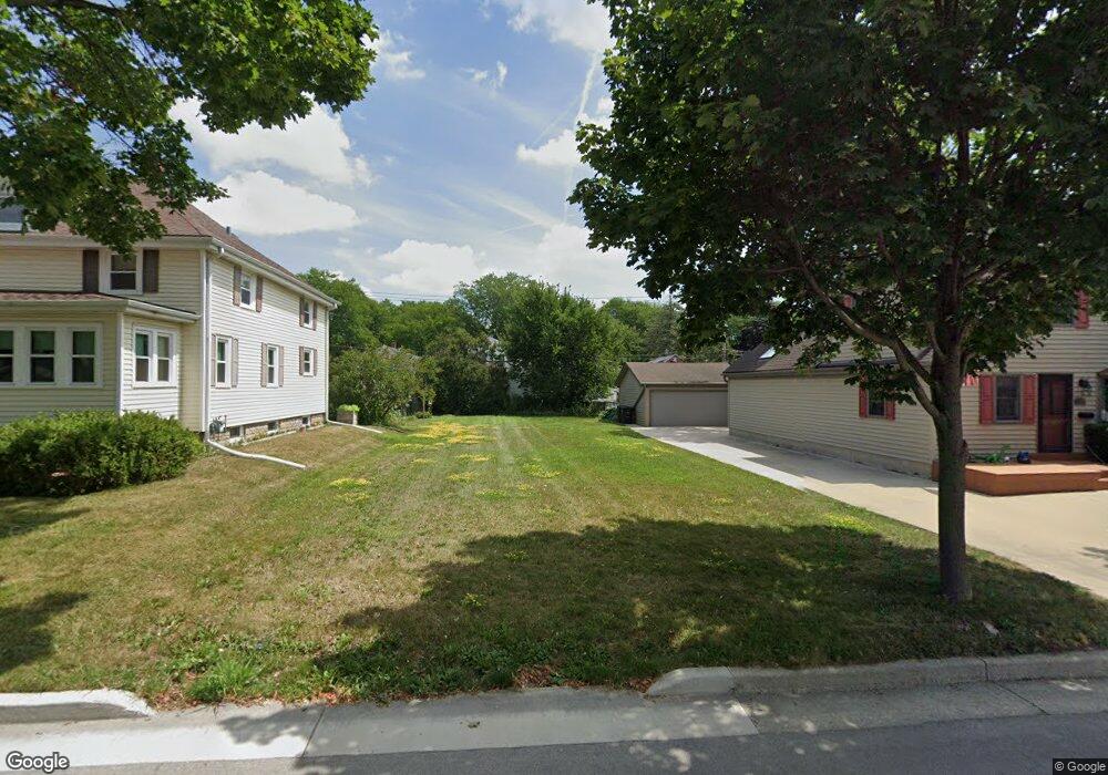 4622 N 127th St, Butler, WI 53007 - photo 1