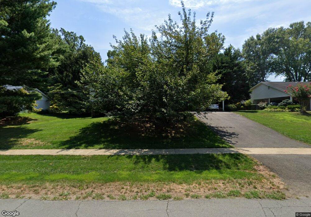 6627 Kennedy Ln, Falls Church, VA 22042 - photo 1