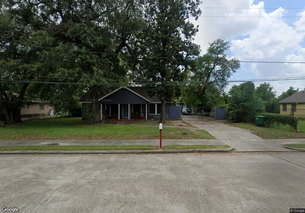 7114 Jay St, Houston, TX 77028 - photo 1