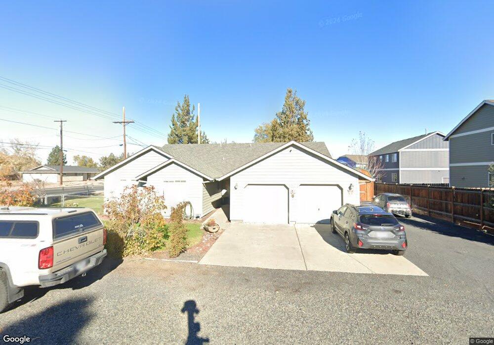 2247 SW Pumice Ave, Redmond, OR 97756 - photo 1