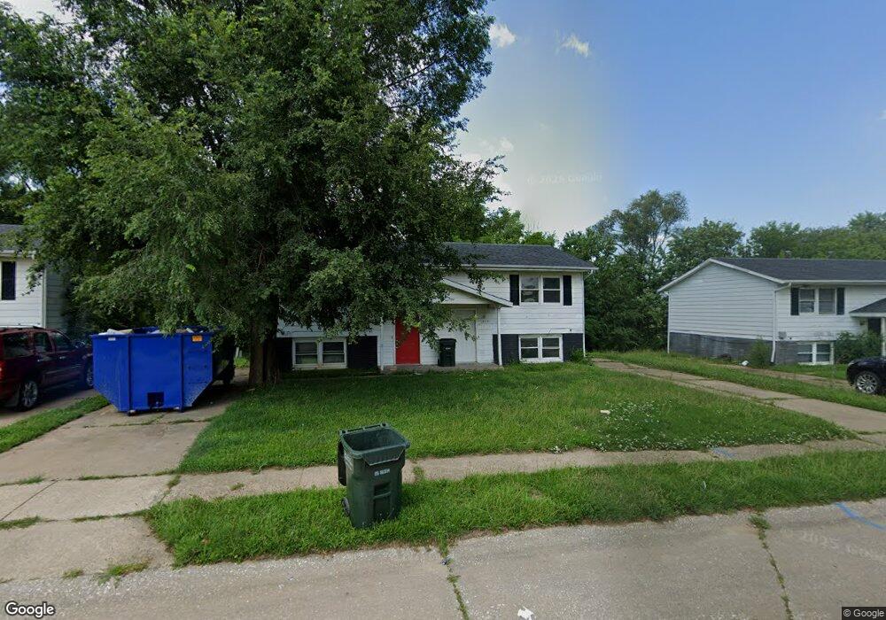 1924 W 75th Place, Davenport, IA 52806 - photo 1
