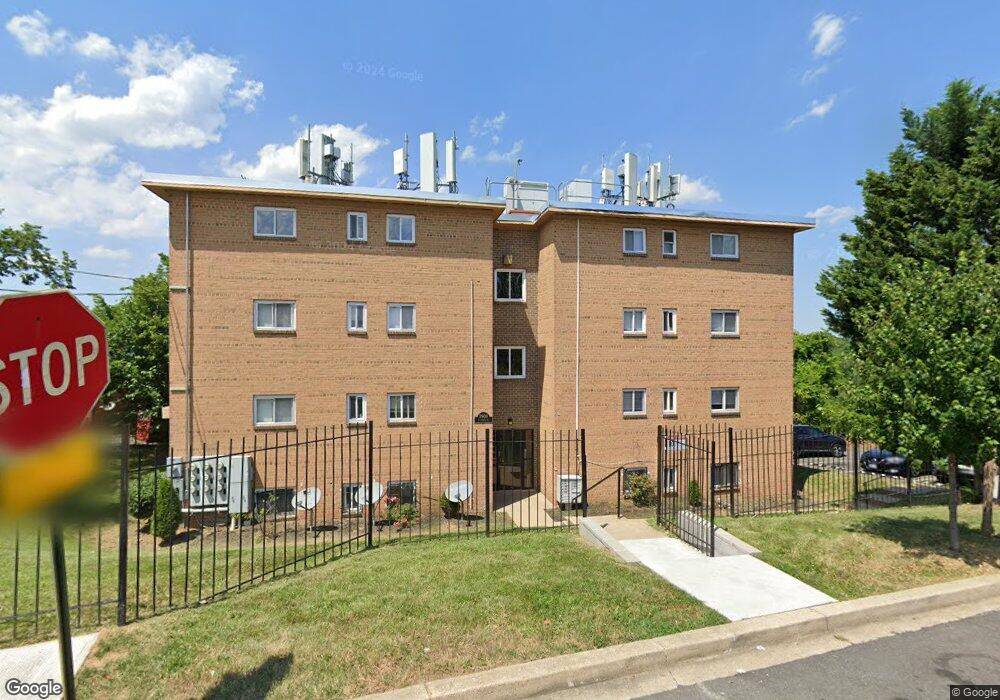 3900 D St SE unit 102, Washington, DC 20019 - photo 1