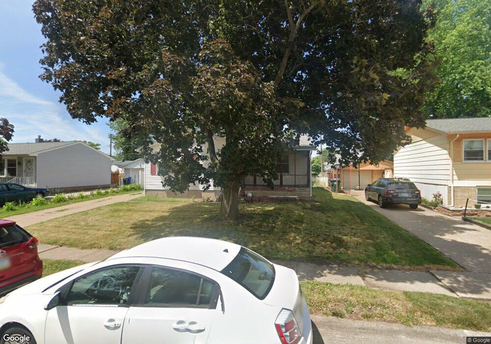1904 W 68th St, Davenport, IA 52806 - photo 1