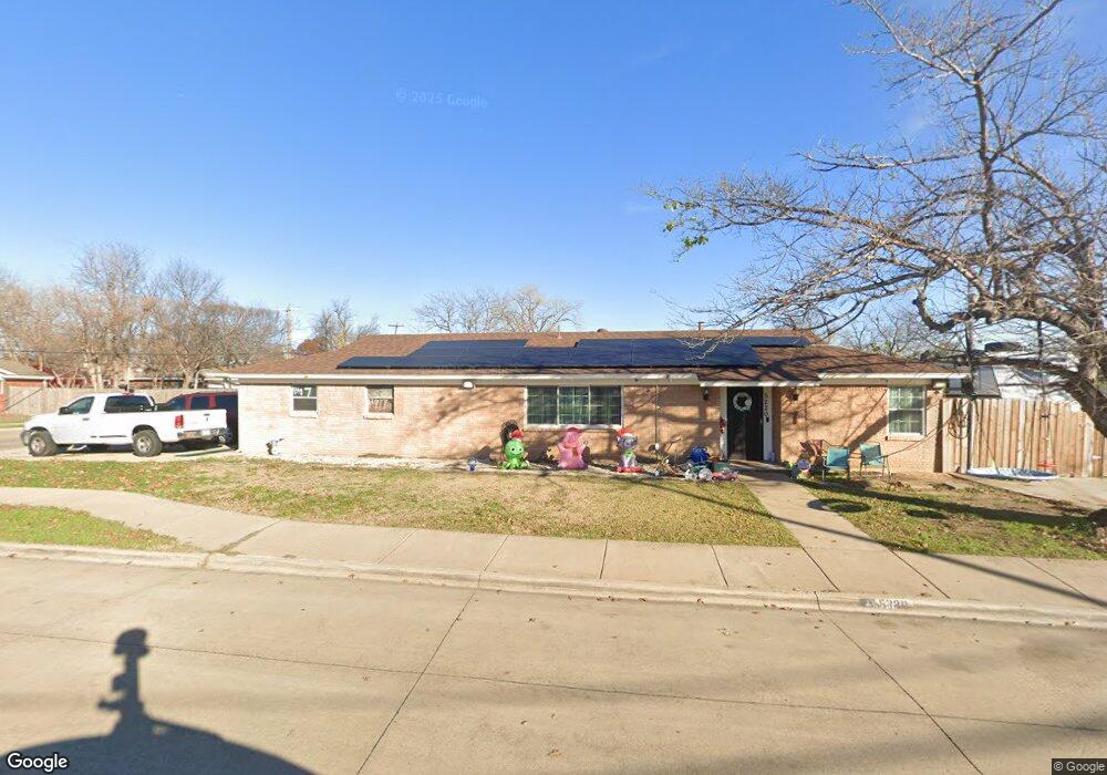 5220 Susan Lee Ln, North Richland Hills, TX 76180 - photo 1