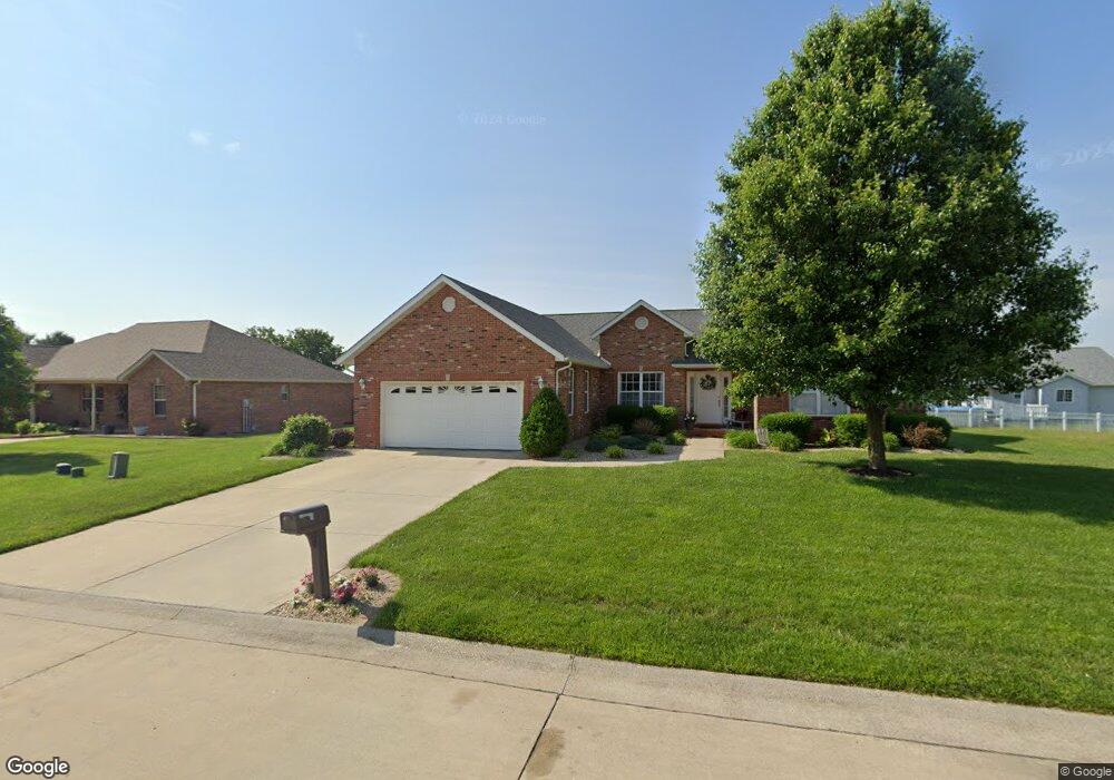 129 Gladwyn Dr, Millstadt, IL 62260 - photo 1