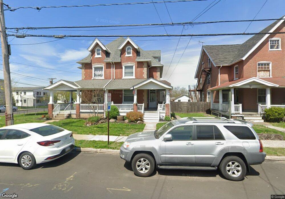 524 Walnut St, Lansdale, PA 19446 - photo 1