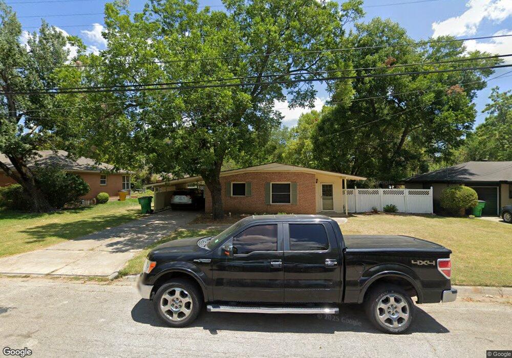 1214 Whaley Dr, Gainesville, TX 76240 - photo 1