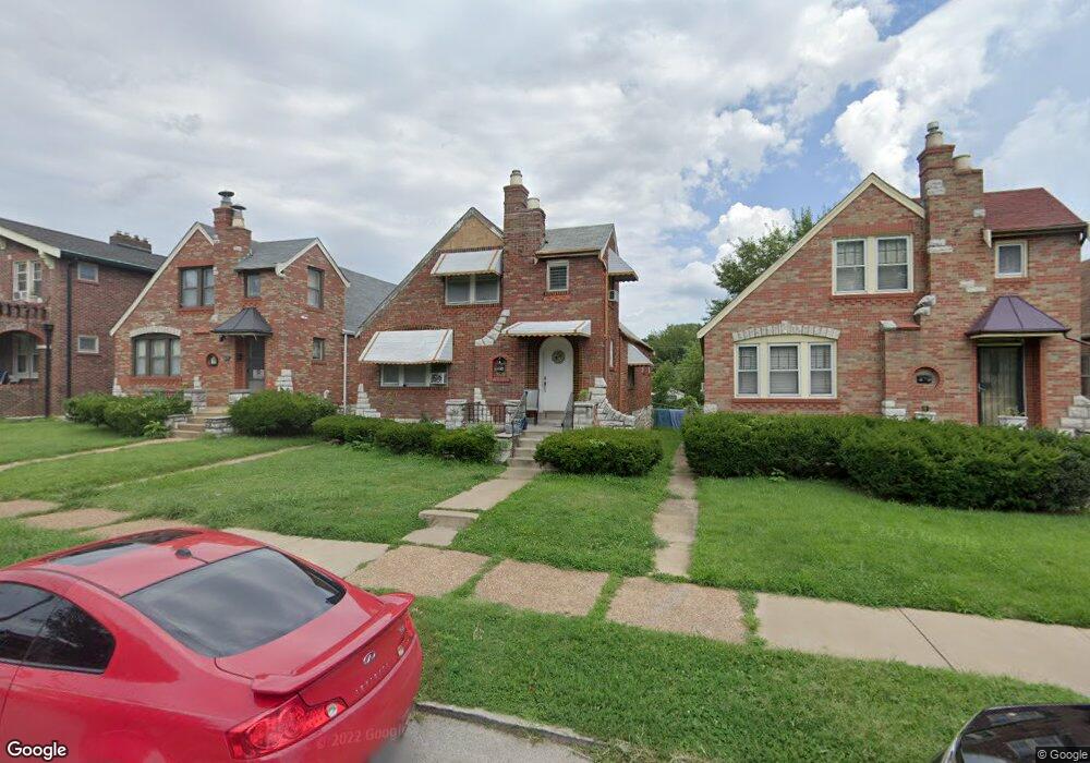 4615 Steinlage Dr, Saint Louis, MO 63115 - photo 1