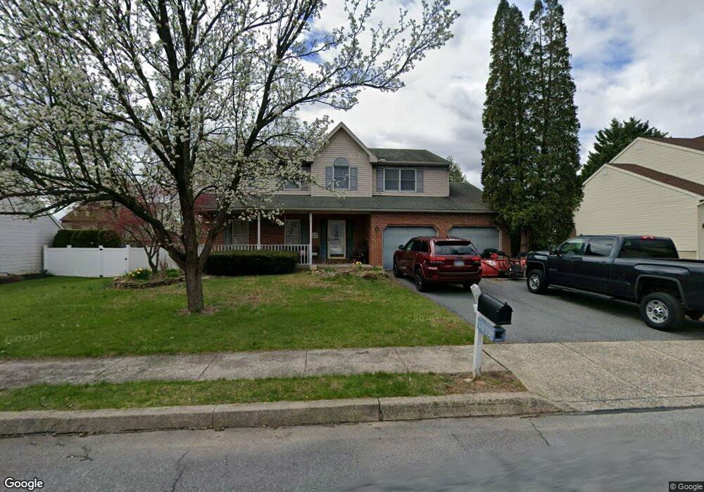 1013 Boeshore Cir, Reading, PA 19605 - photo 1