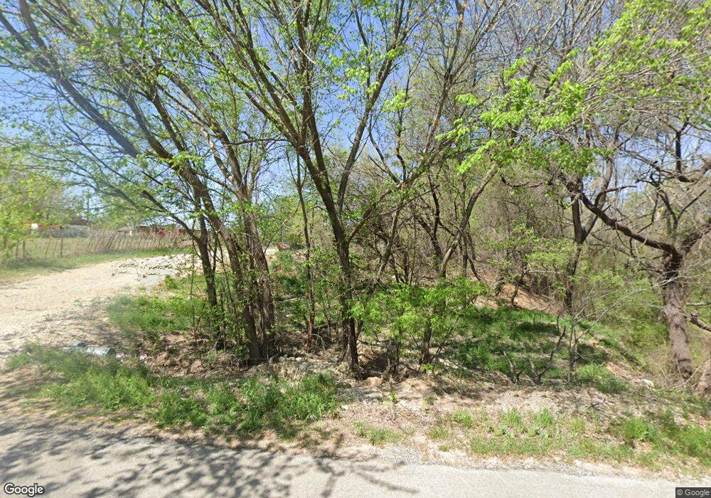 1524 N Lake Dr, Weatherford, TX 76085 - photo 1