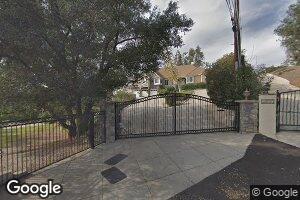 2870 Clarmeya Ln, Pasadena, CA 91107