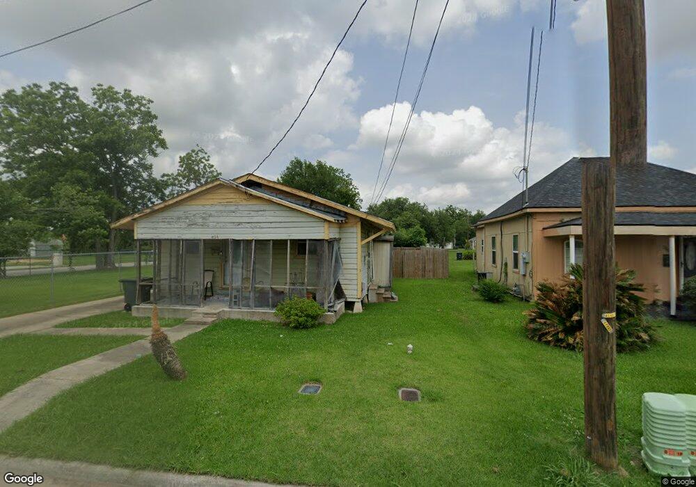 634 Simmons St, Lake Charles, LA 70601 - photo 1
