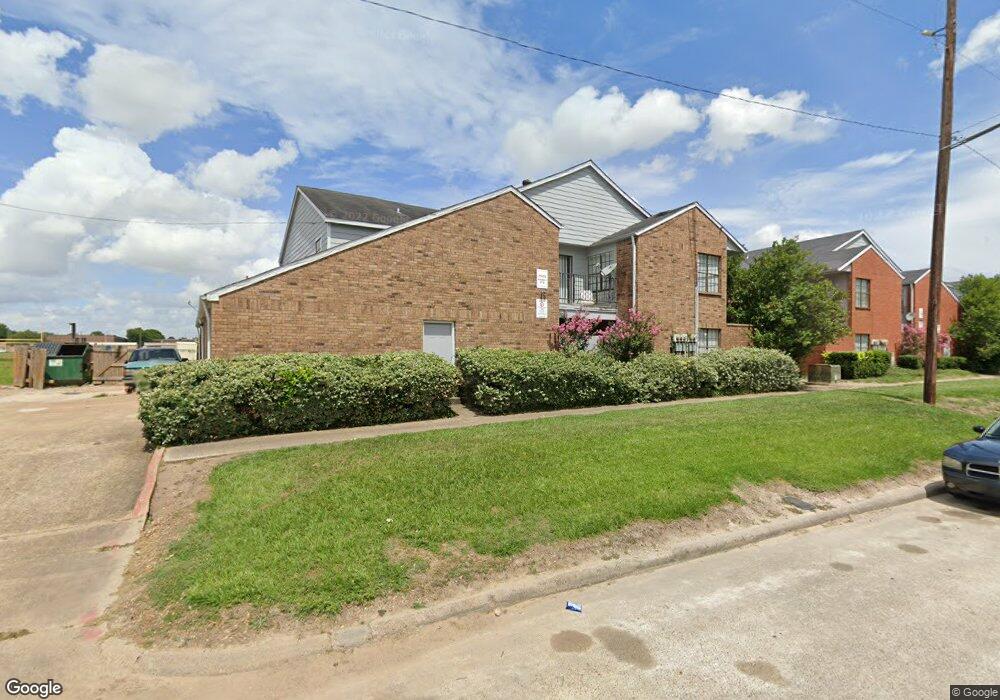 7955 Streamside Dr unit 3, Houston, TX 77088 - photo 1