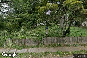 826 Edgewood Ave, Trenton, NJ 08618