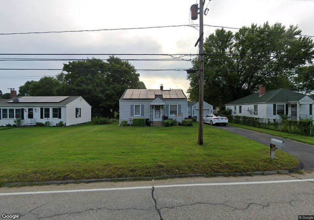 375 Maple St, Danielson, CT 06239 - photo 1