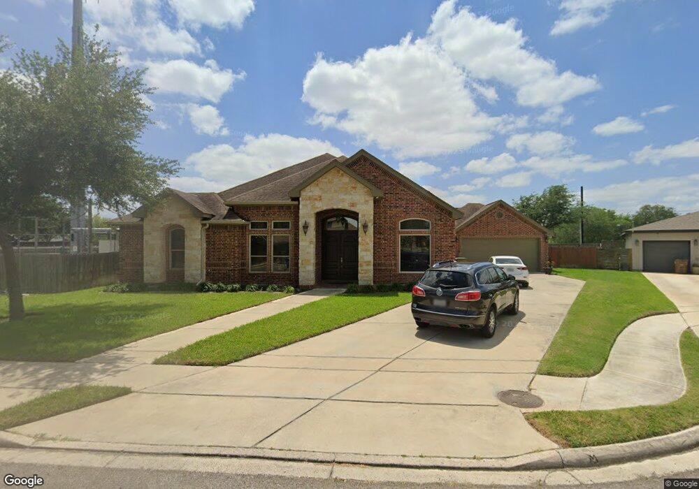 1810 Nautical Ln, Edinburg, TX 78539 - photo 1