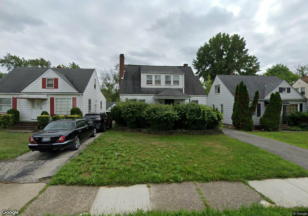 21004 Franklin Rd, Maple Heights, OH 44137 - photo 1