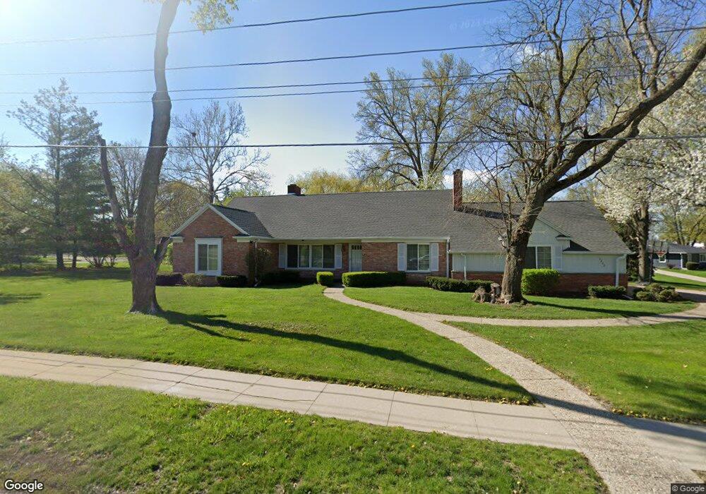1203 S 12th Ave W, Newton, IA 50208 - photo 1