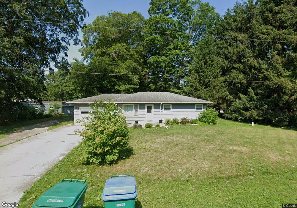 16066 Canterbury Ln, Three Oaks, MI 49128 - photo 1