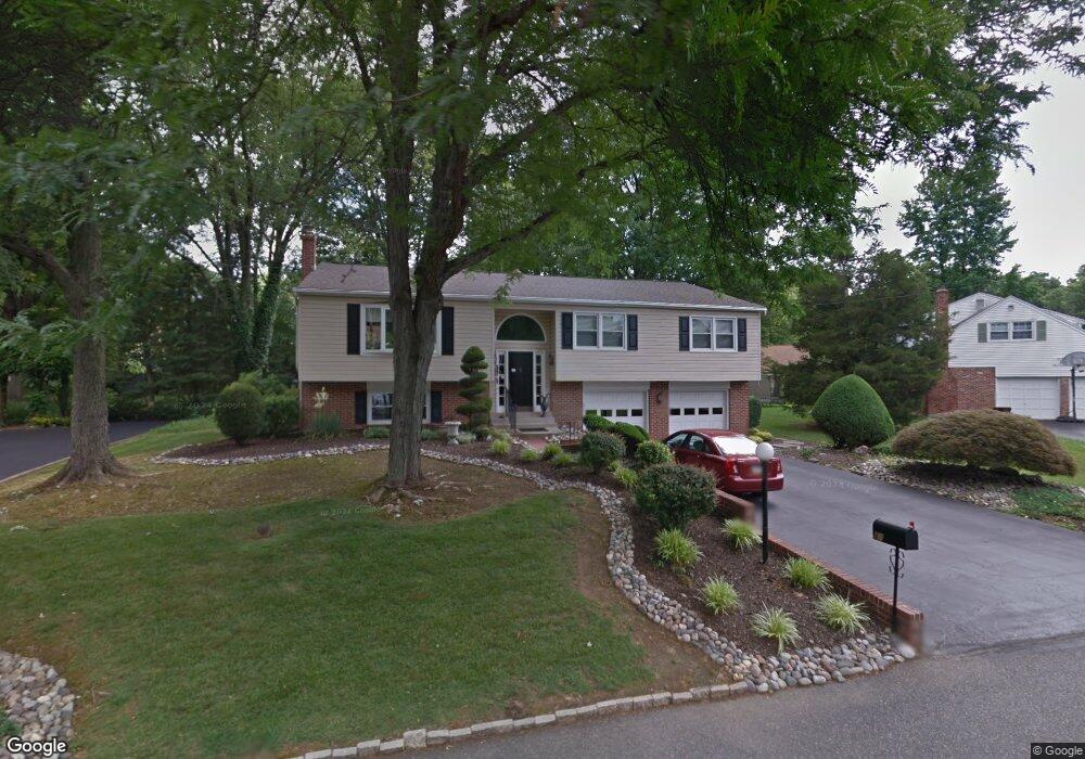 18 Berkshire Dr, Wallingford, PA 19086 - photo 1