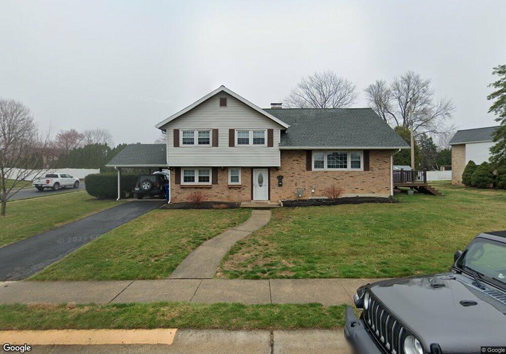 526 Snyder Rd, Reading, PA 19609 - photo 1