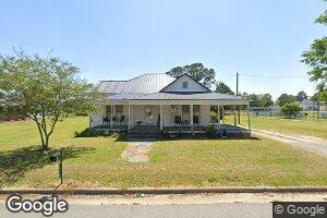218 E Trade St, Faison, NC 28341