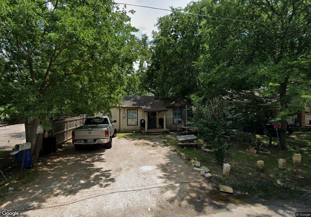 815 W Waco St, Ennis, TX 75119 - photo 1