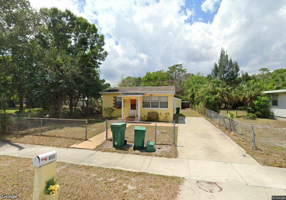 611 S Varr Ave, Cocoa, FL 32922 - photo 1