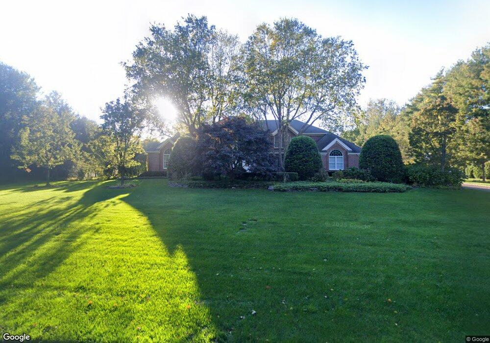 9 Windham Ct, Glen Head, NY 11545 - photo 1