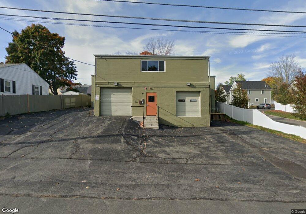 7 Hart St, Wakefield, MA 01880 - photo 1