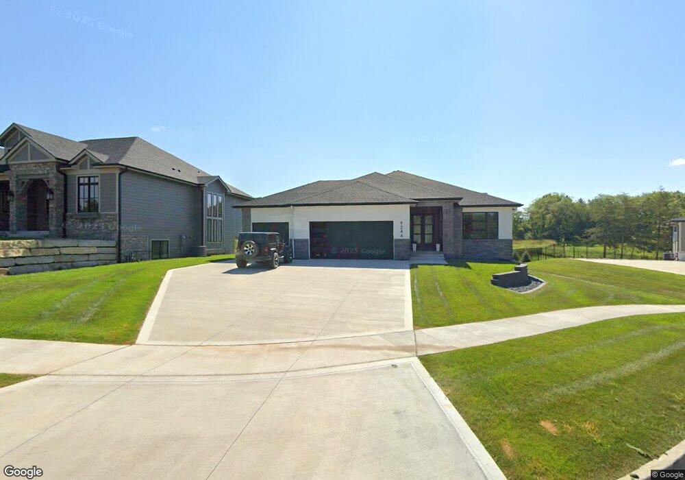 9244 Cedar Ridge Dr, West Des Moines, IA 50266 - photo 1