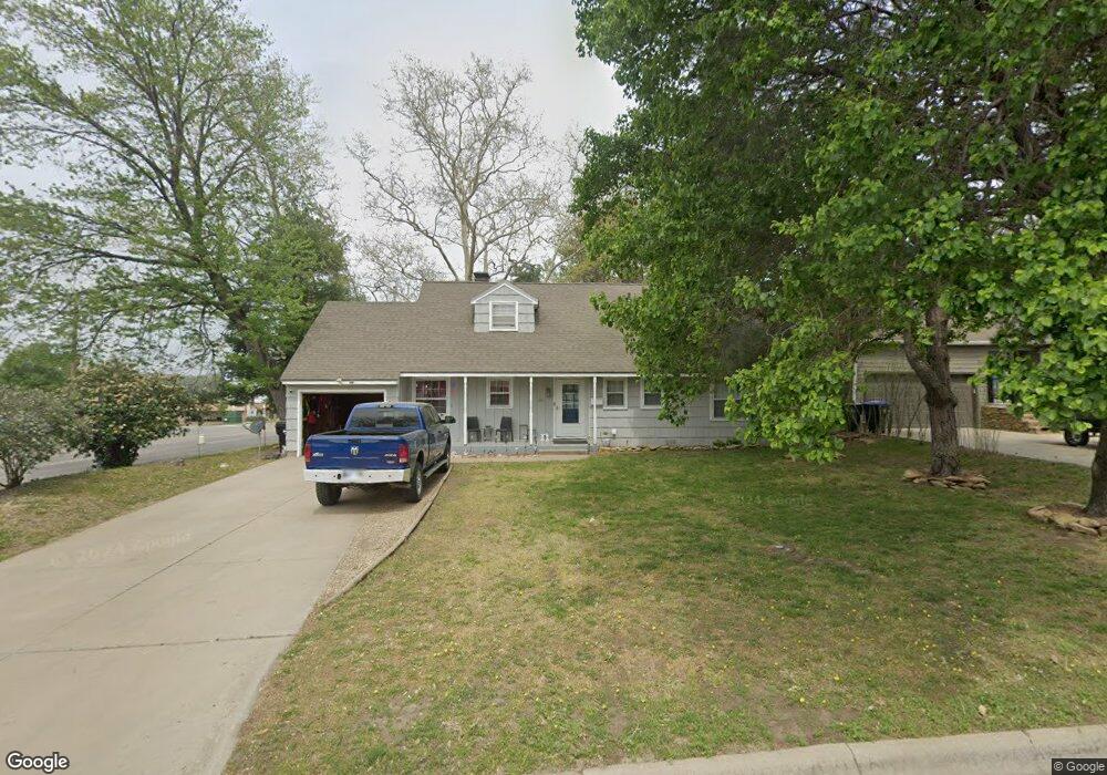 3650 SW York Way, Topeka, KS 66604 - photo 1