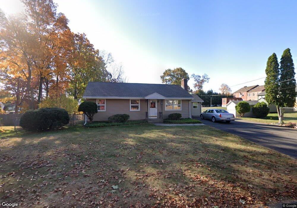 106 Maplehurst Ave, New Britain, CT 06053 - photo 1