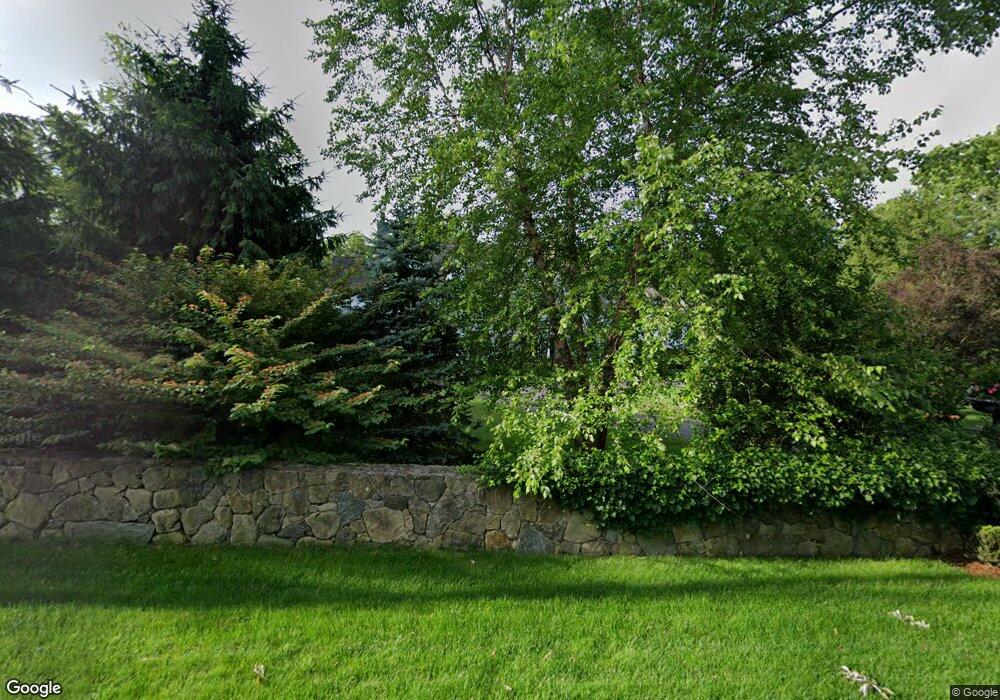 128 W Hills Rd, New Canaan, CT 06840 - photo 1