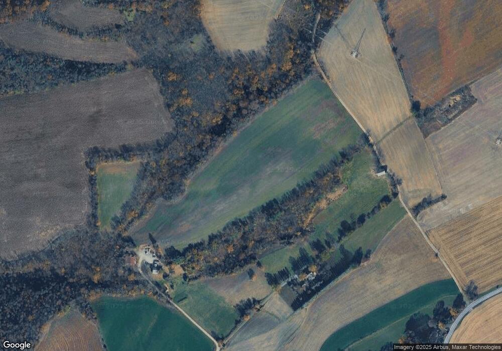 689 N Garfield Rd, Bernville, PA 19506 - photo 1